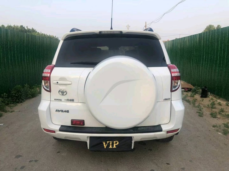 濟寧12年豐田RAV4榮放8