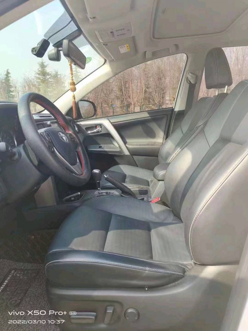 新鄉18年豐田RAV45