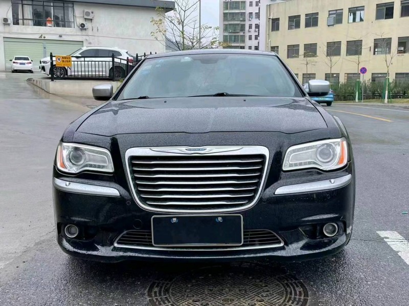 廣州14年克萊斯勒300C1