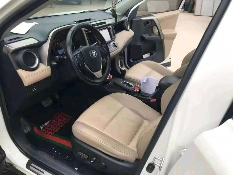 延安16年豐田RAV4榮放6