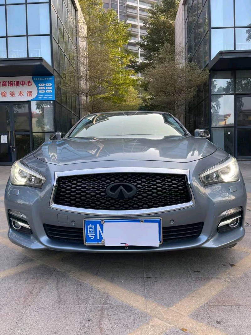 中山17年英菲尼迪Q50L1