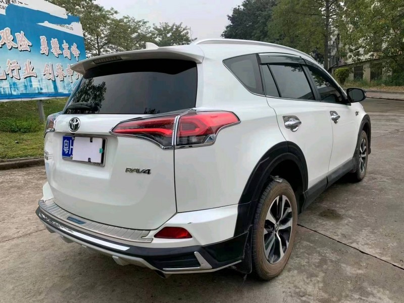 江門18年豐田RAV4榮放9