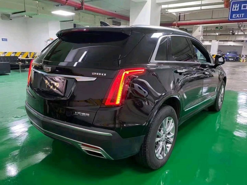 成都21年凱迪拉克XT56