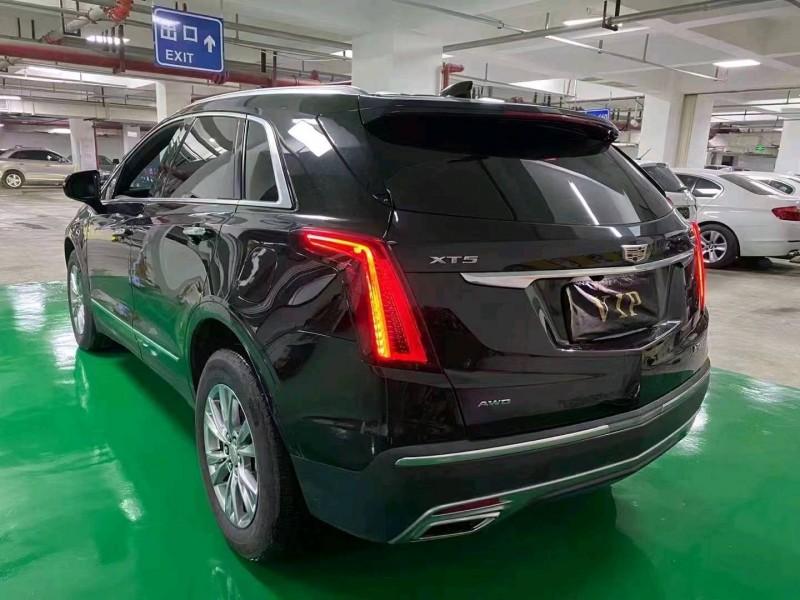 成都21年凱迪拉克XT58