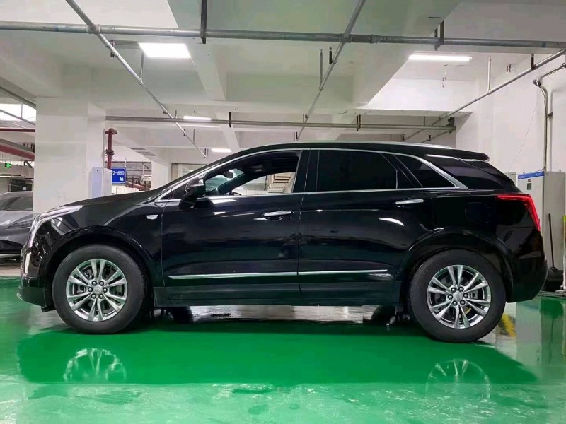 成都21年凱迪拉克XT57