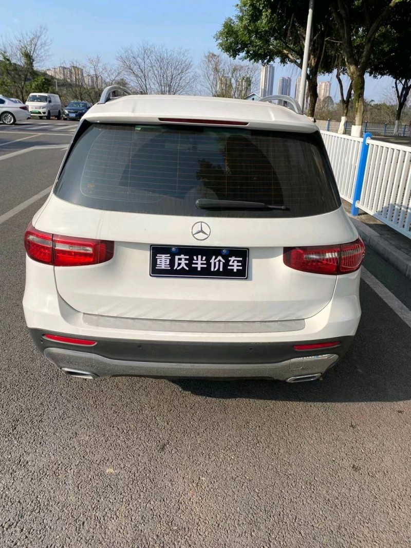 成都20年奔馳GLB1