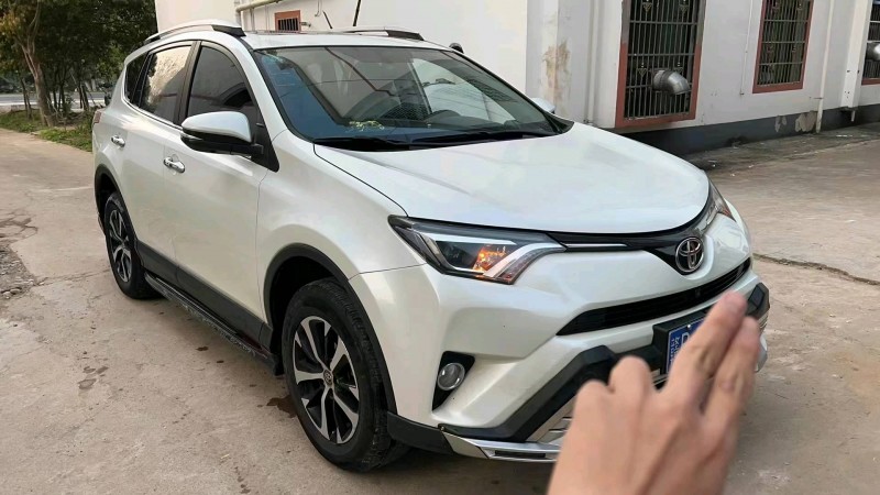 萍鄉17年豐田RAV4榮放3