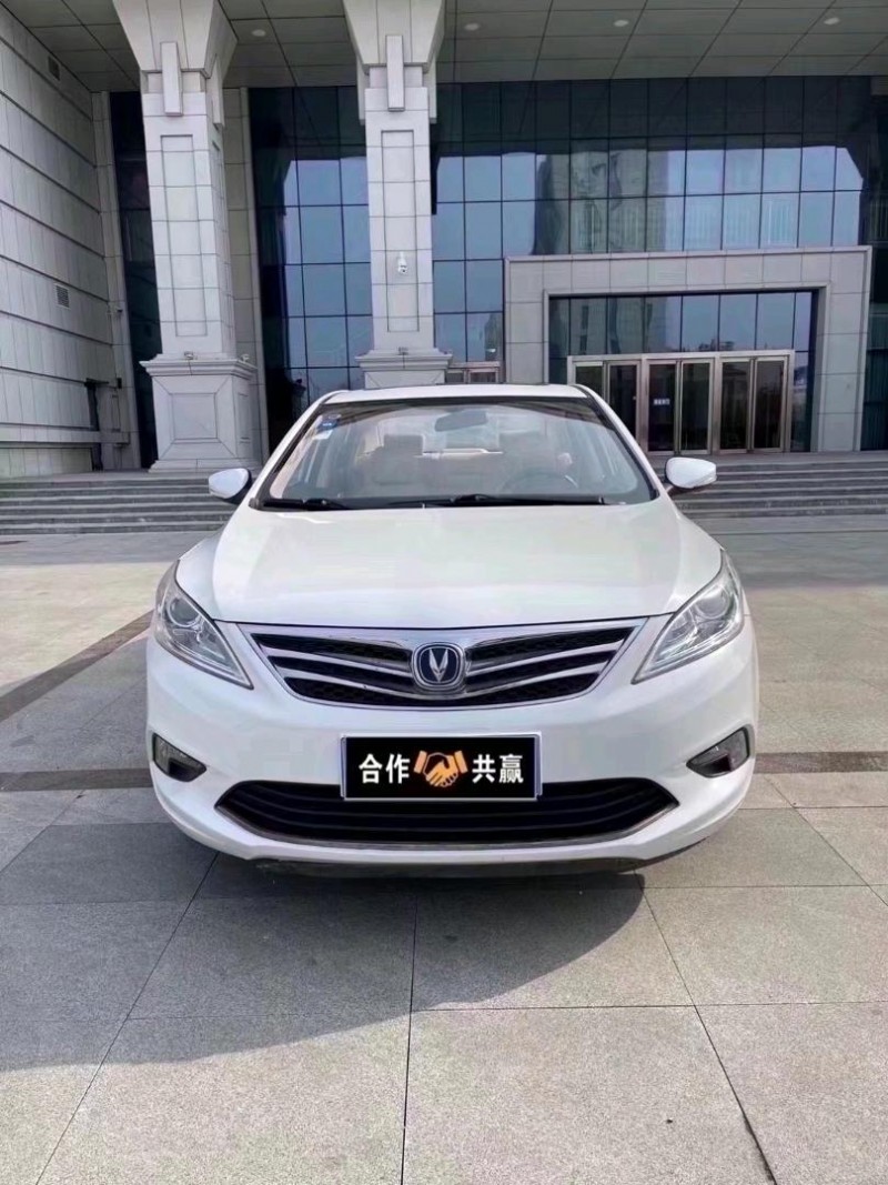 滄州16年長安汽車逸動1