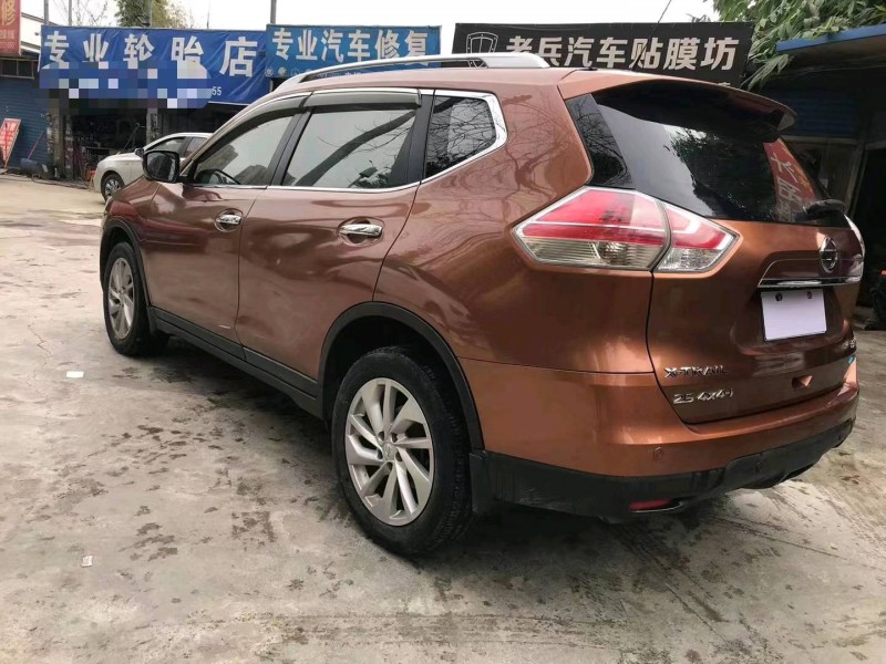 重慶14年日產奇駿7