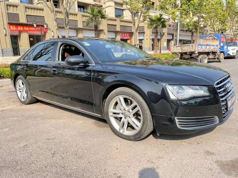 重慶13年奧迪A8L2