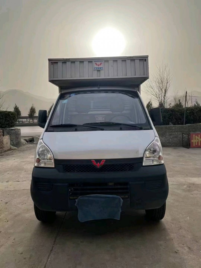 呂梁18年五菱汽車之光小卡1