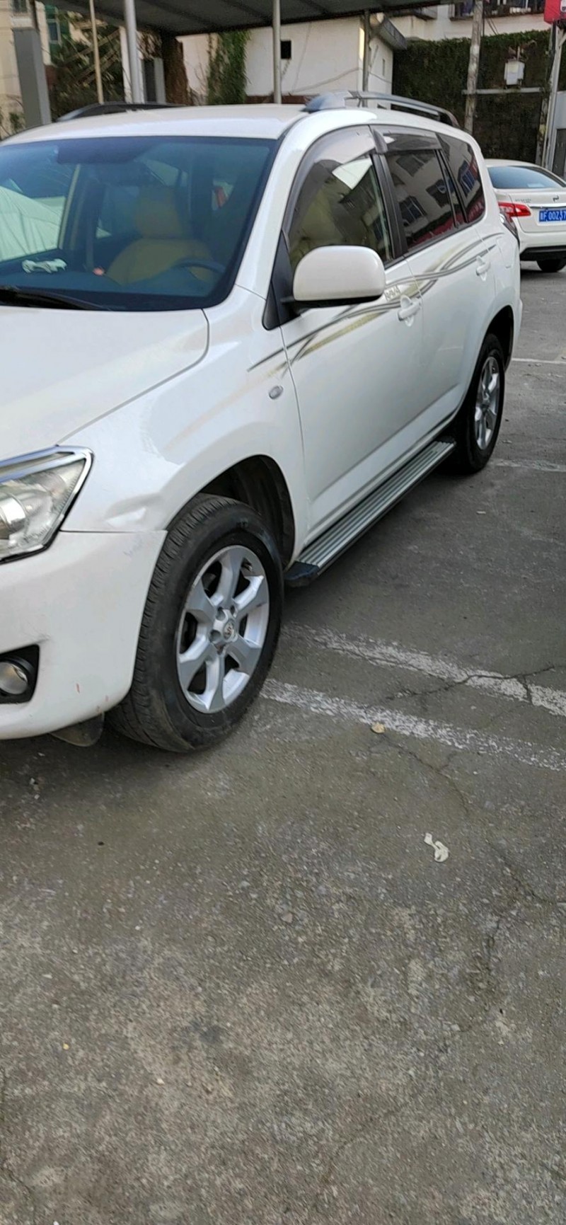 黔西南12年豐田RAV4榮放1