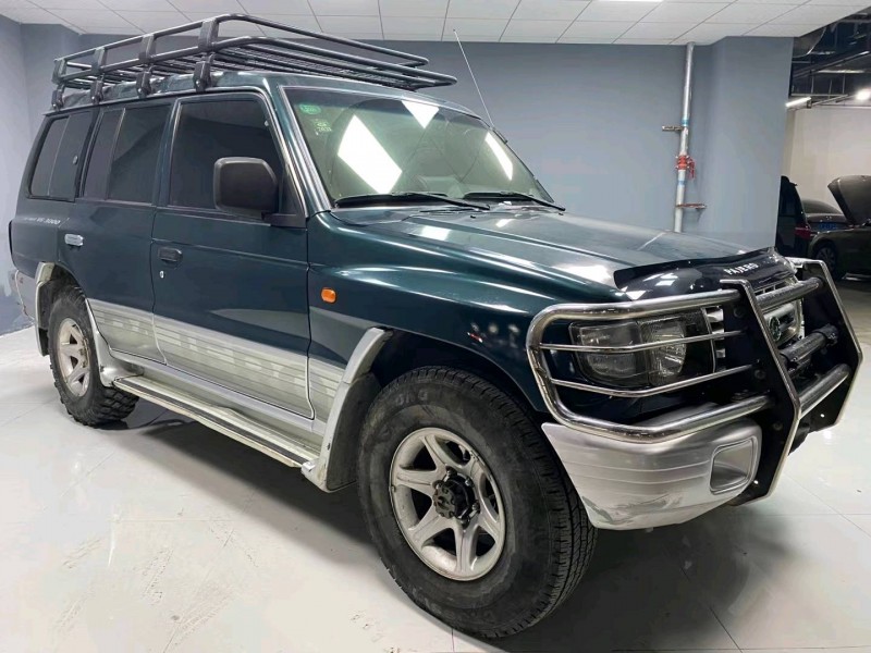成都13年獵豹汽車黑金剛3