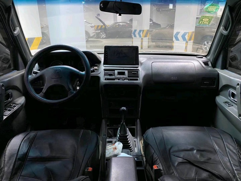 成都13年獵豹汽車黑金剛9