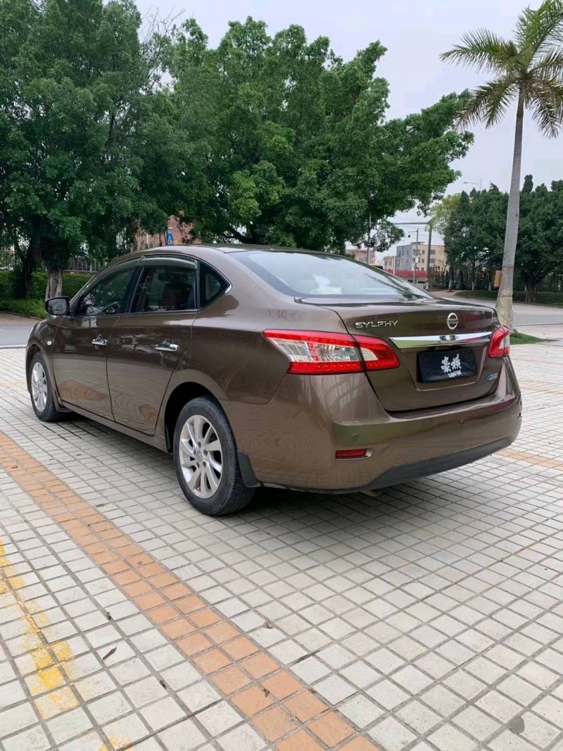 廣州16年日產軒逸8