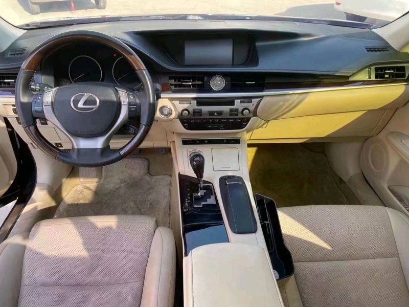 北京13年雷克萨斯ES6