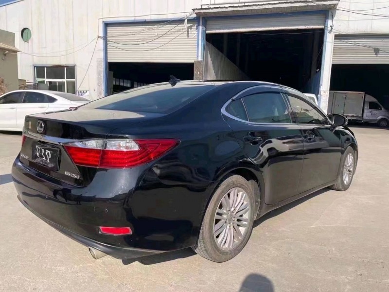 北京13年雷克萨斯ES8