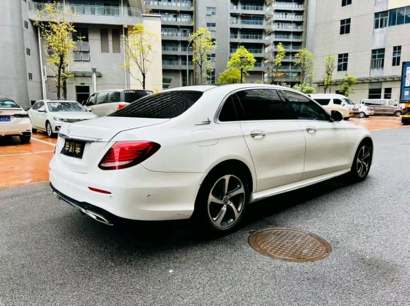東莞18年奔馳E8