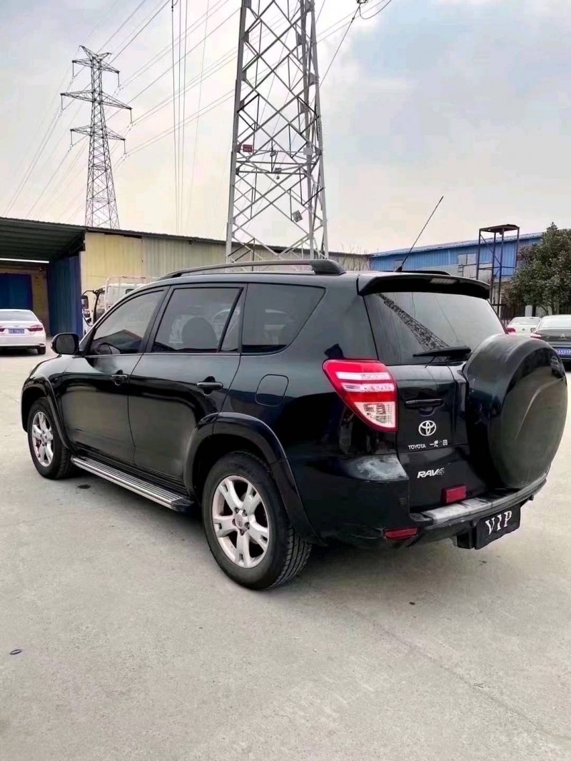 嘉興12年豐田RAV44