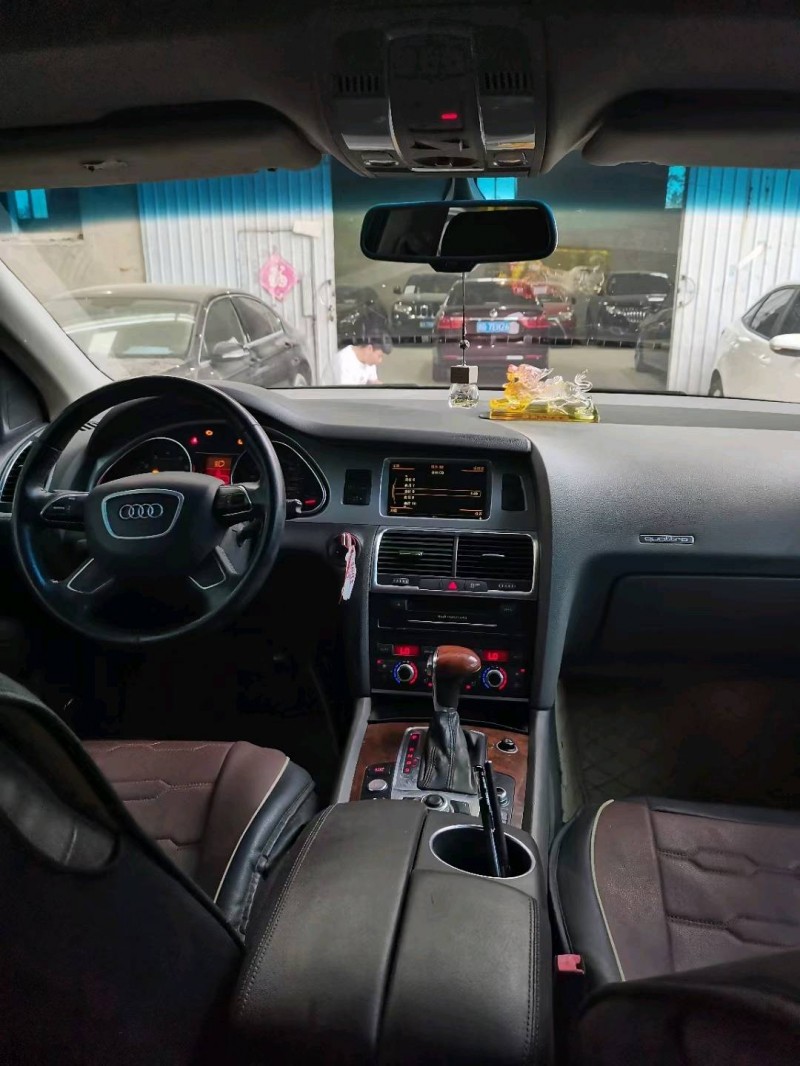 保定13年奥迪Q76