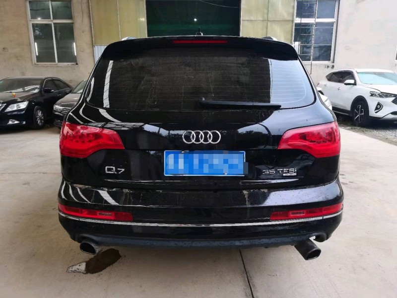 保定13年奥迪Q78