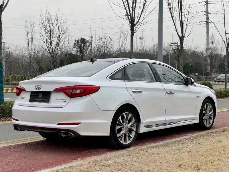 枣庄16年现代索纳塔九3