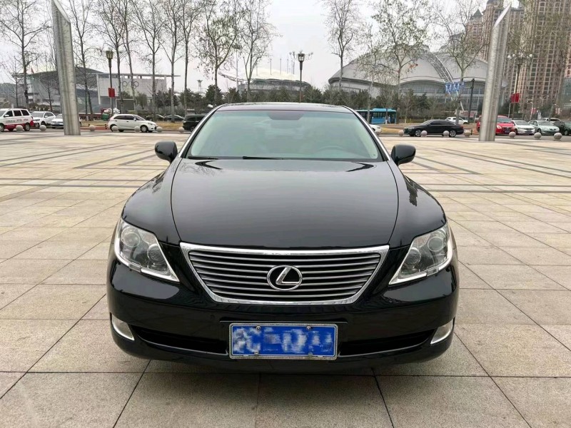 烟台08年雷克萨斯LS1