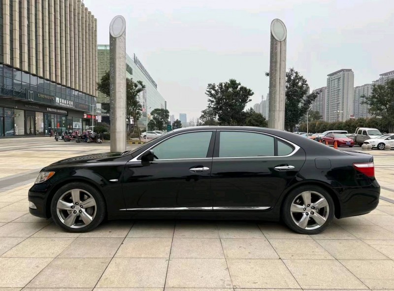 烟台08年雷克萨斯LS6