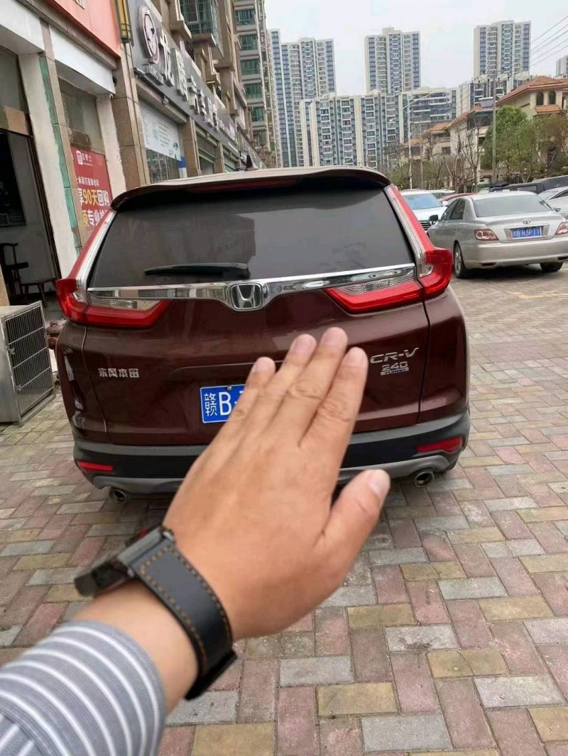 吉安17年本田CR-V1