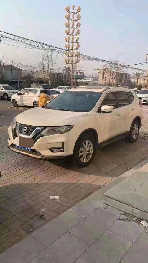 邯鄲18年日產奇駿6