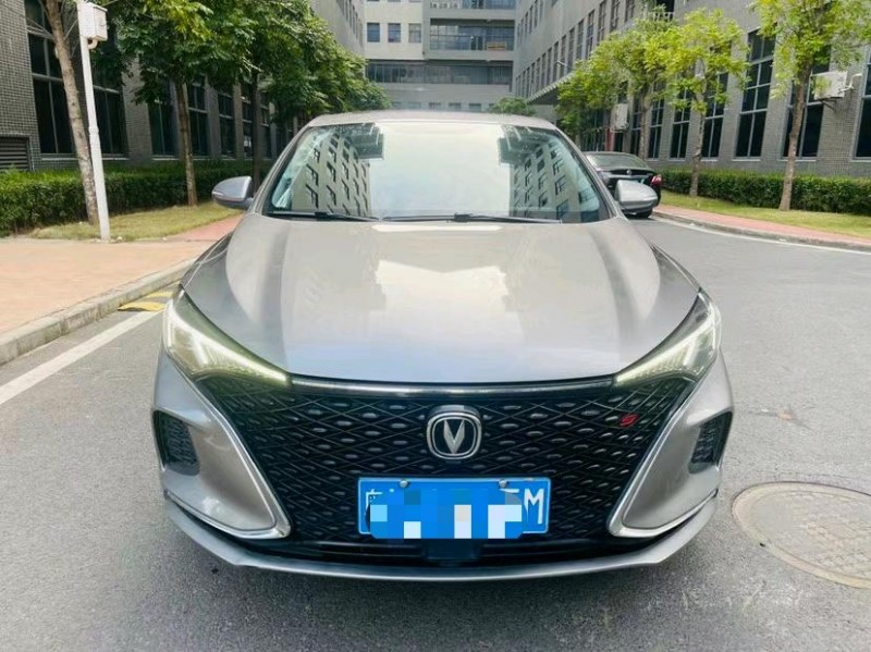 東莞21年長安汽車逸動1