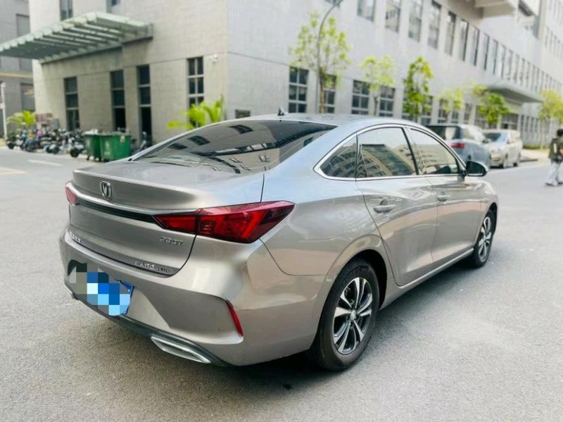 東莞21年長安汽車逸動8