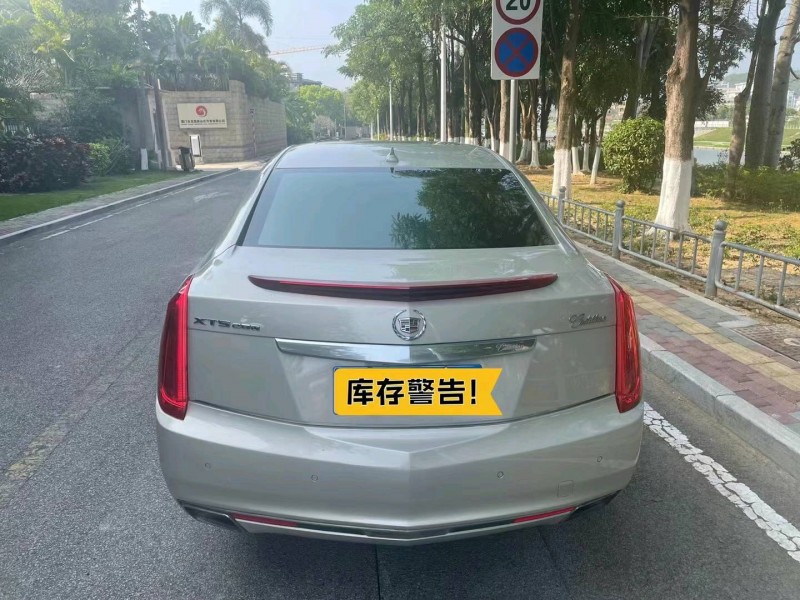 廈門13年凱迪拉克XTS1