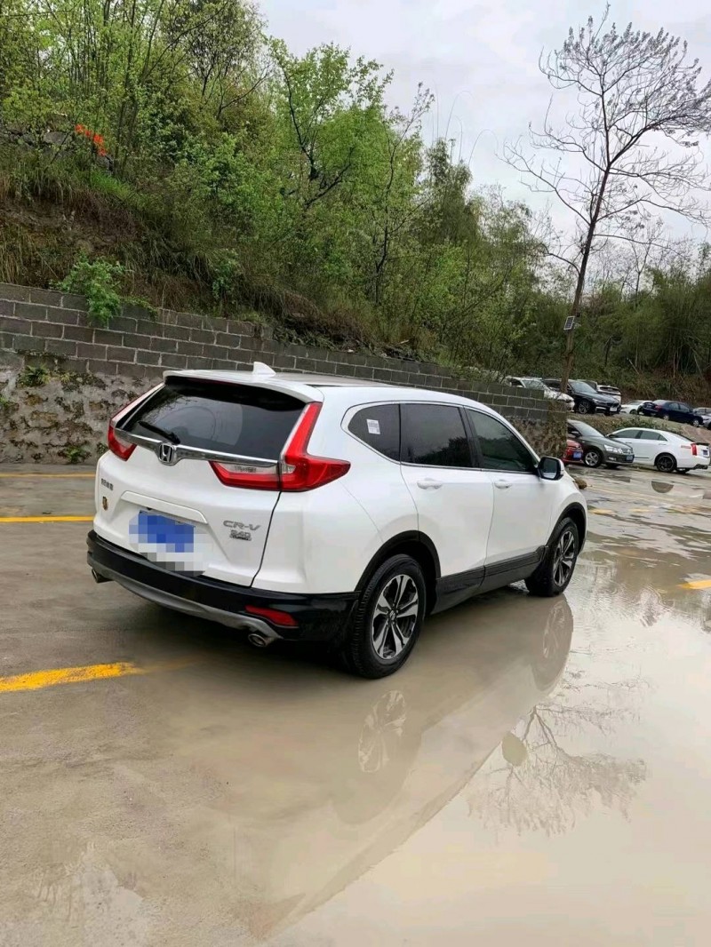 重慶18年本田CR-V8