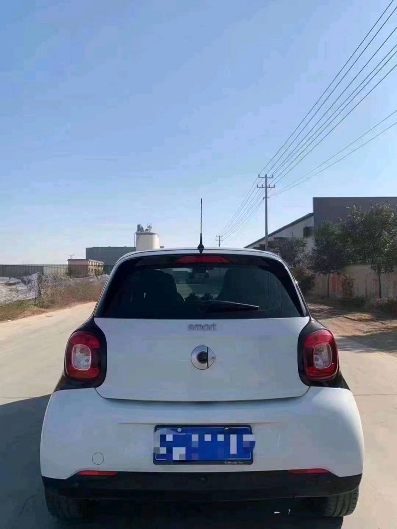 北京19年奔驰smart3