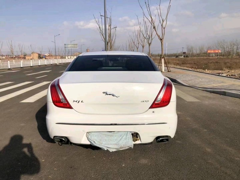 呂梁12年捷豹XJL7