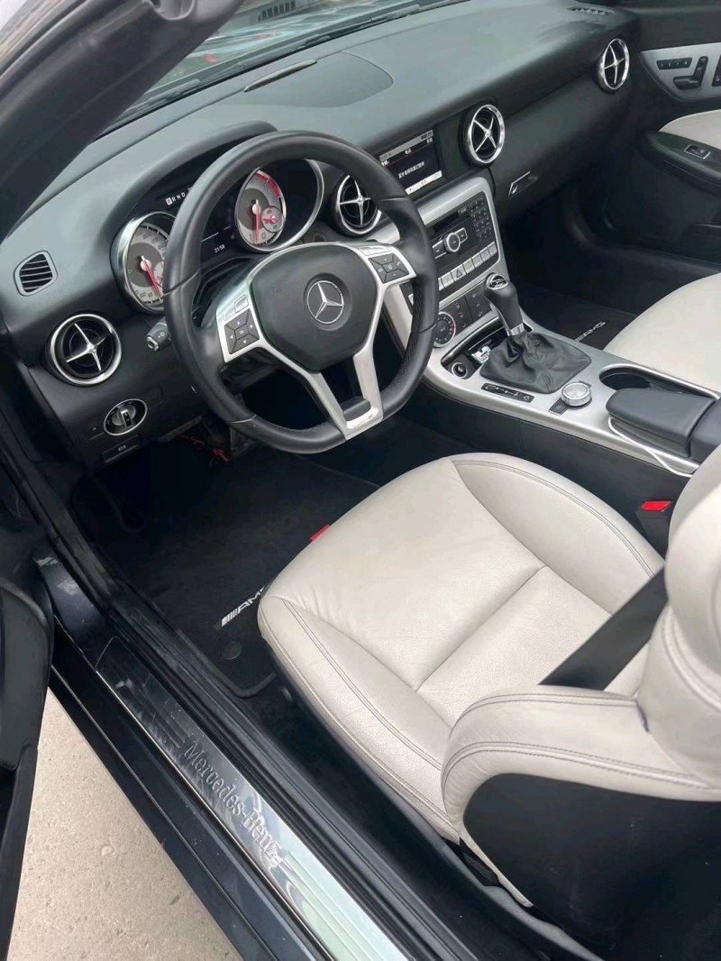 北京17年奔驰SLK4