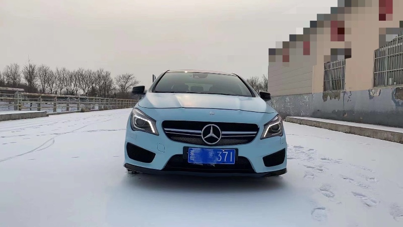 天津16年奔馳AMG A1