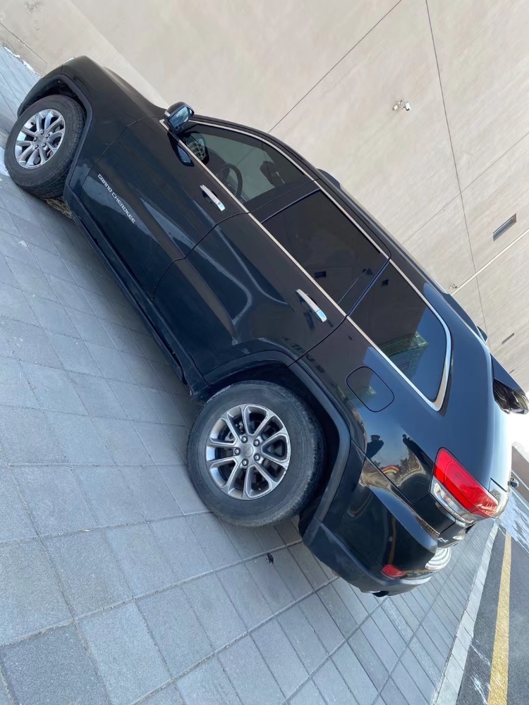 營口15年Jeep大切諾基6