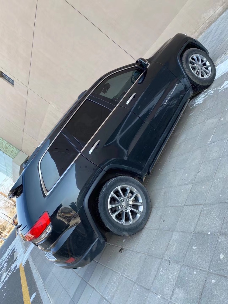 營口15年Jeep大切諾基8