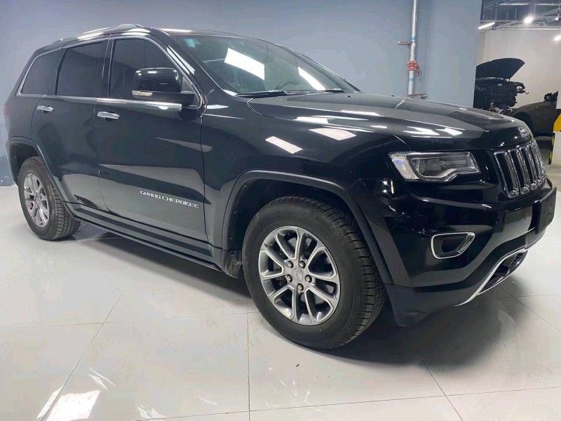 成都17年Jeep大切諾基3