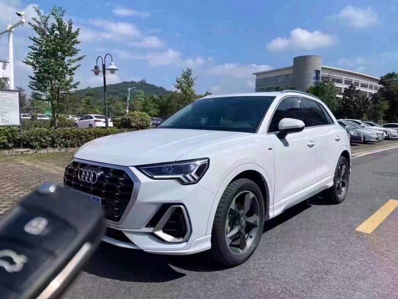 中山20年奧迪Q32