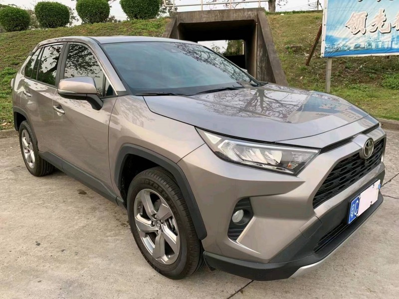 江門22年豐田RAV4榮放3