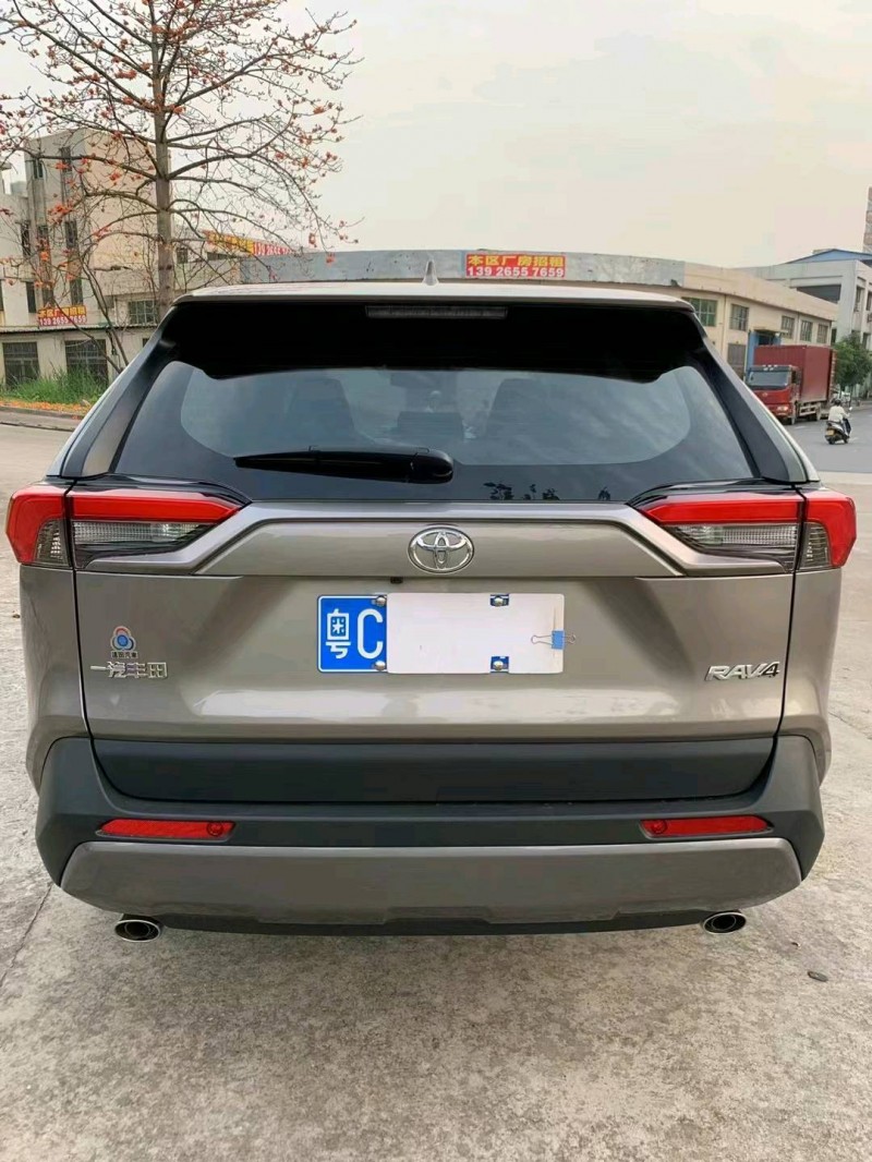 江門22年豐田RAV4榮放8