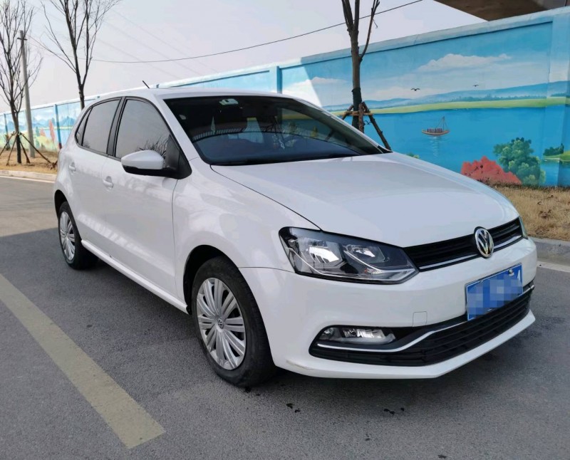 青島17年大眾polo8
