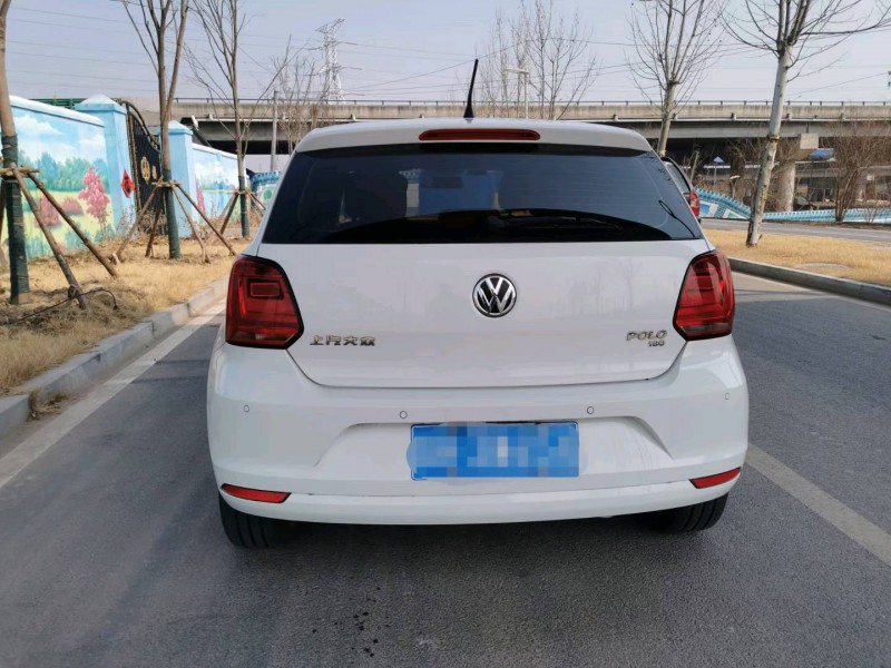 青島17年大眾polo4