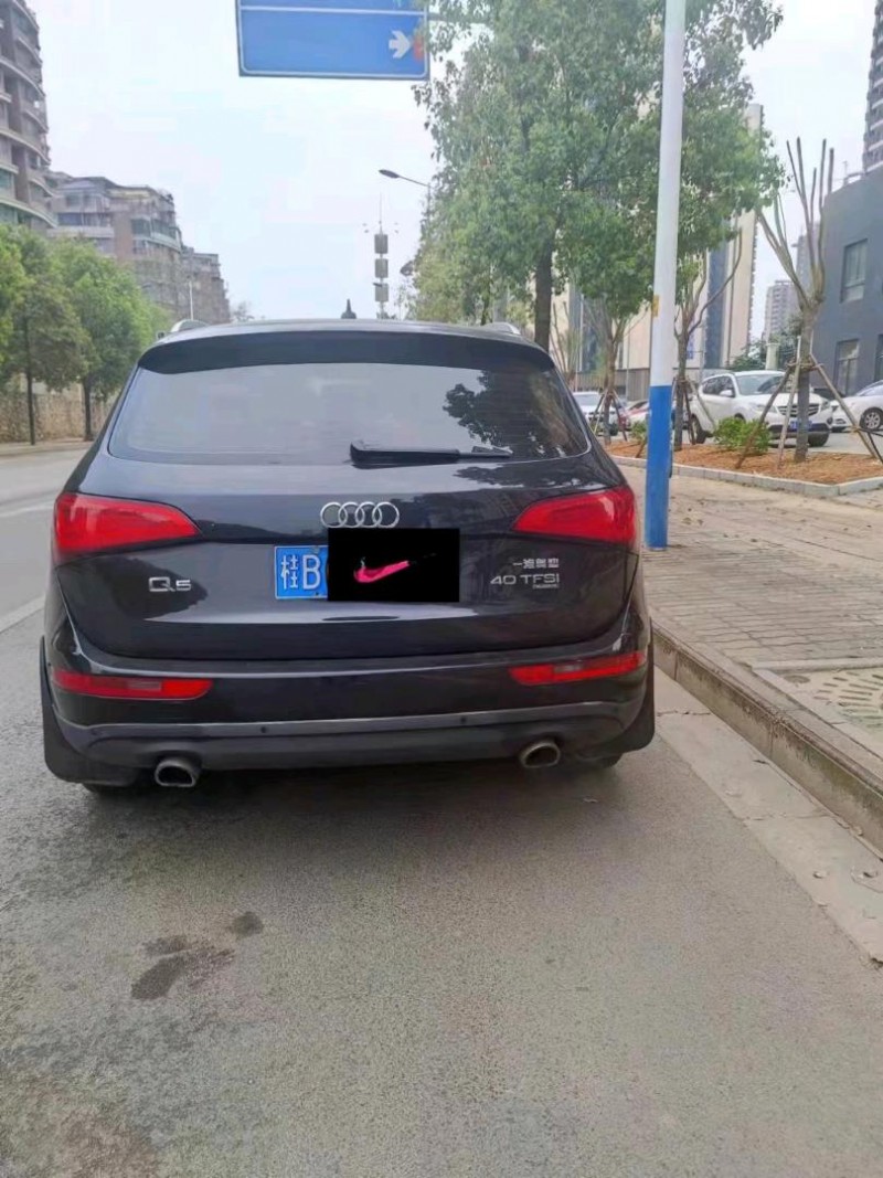 南寧14年奧迪Q52