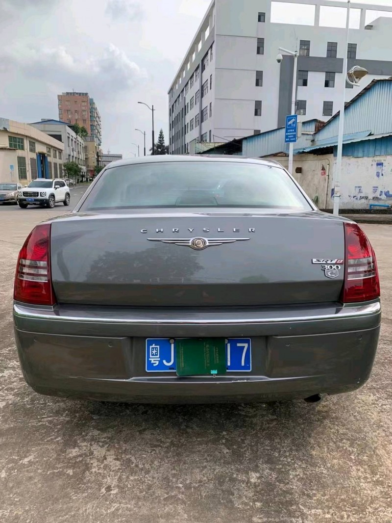 江门09年克莱斯勒300C8