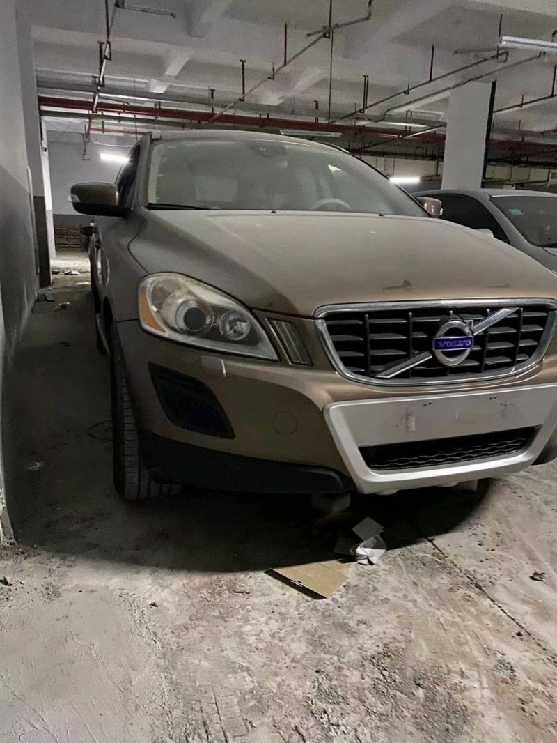 金華12年沃爾沃XC601