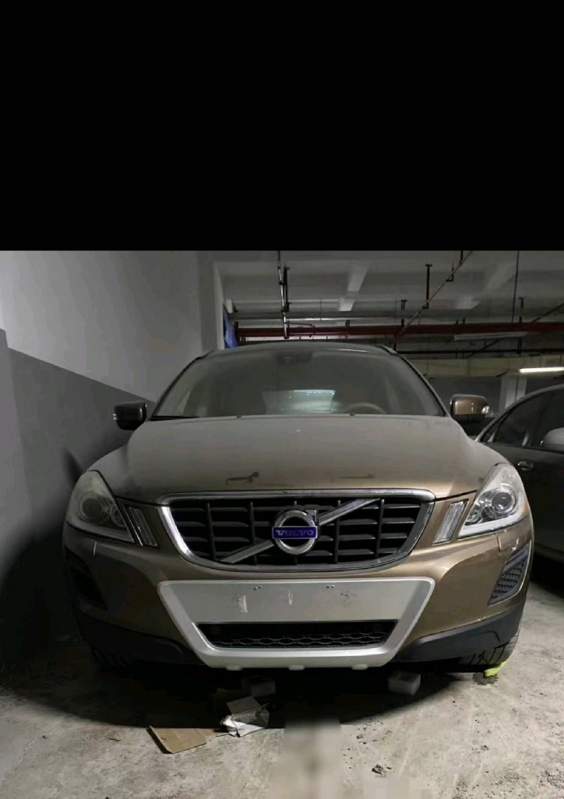 金華12年沃爾沃XC606